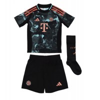 Camisa de Futebol Bayern Munich Alphonso Davies #19 Equipamento Secundário Infantil 2024-25 Manga Curta (+ Calças curtas)